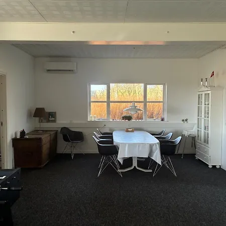 Scenic Location In A Peaceful Setting Vakantiehuis